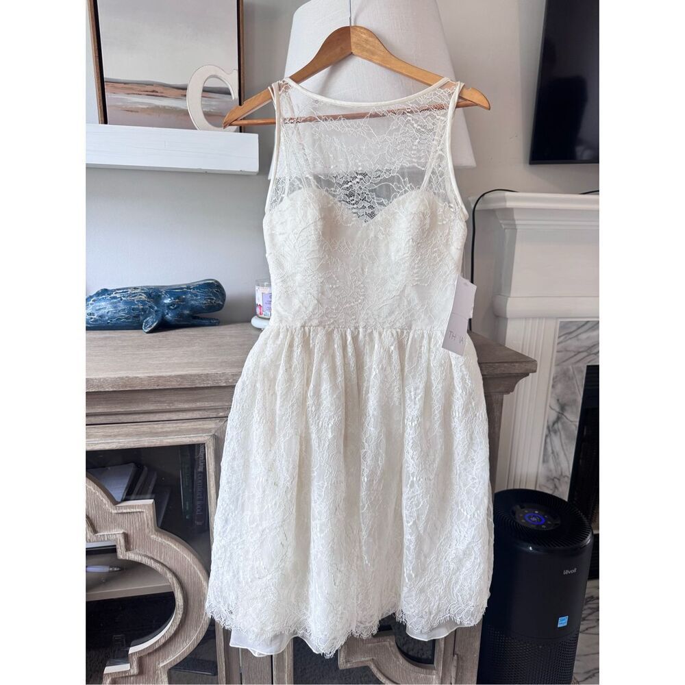 NWT Theia White Lace Mini Dress Style 890029 Size‎ 4